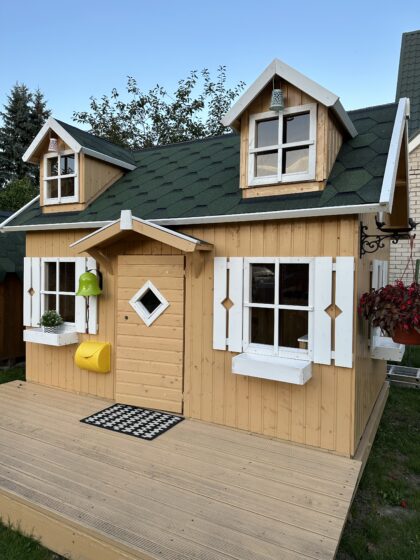 Medinis vaikų žaidimų namelis "Marija", 5,4m2 - Image 4