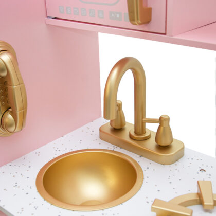 Medinė vaikiška virtuvėlė „Šarlotė”