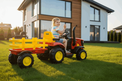 Vaikiškas elektrinis traktorius su priekaba, raudonas/geltonas - Image 3